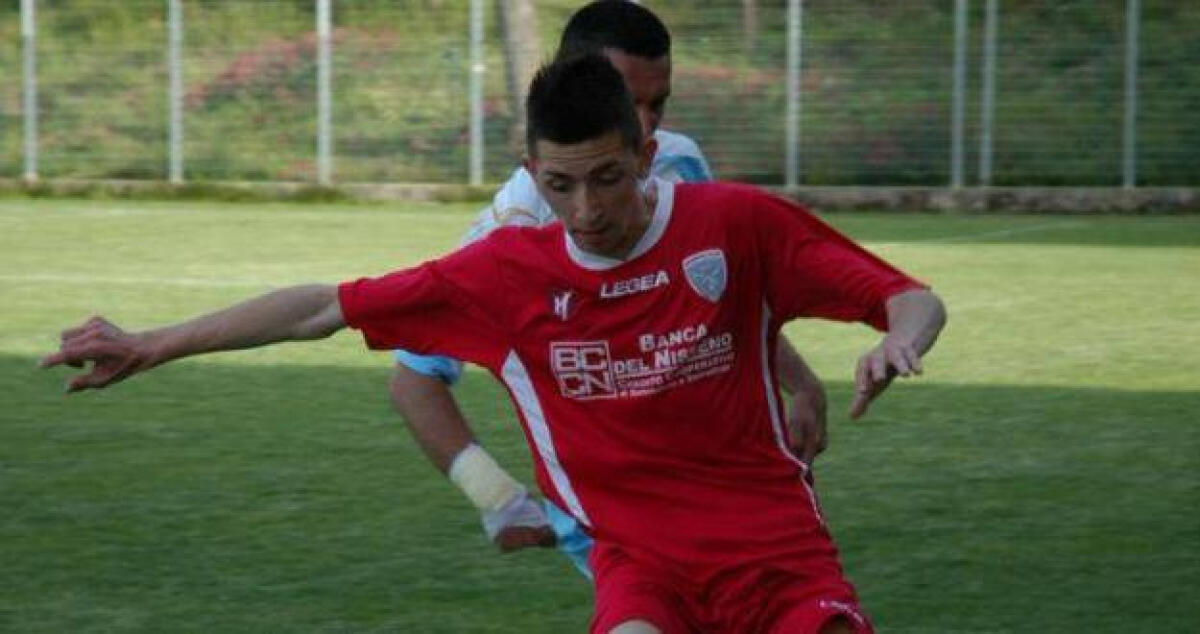 Il Macchitella finisce in 8 contro 11 ma travolge il Castellana:4-1 al Presti - 