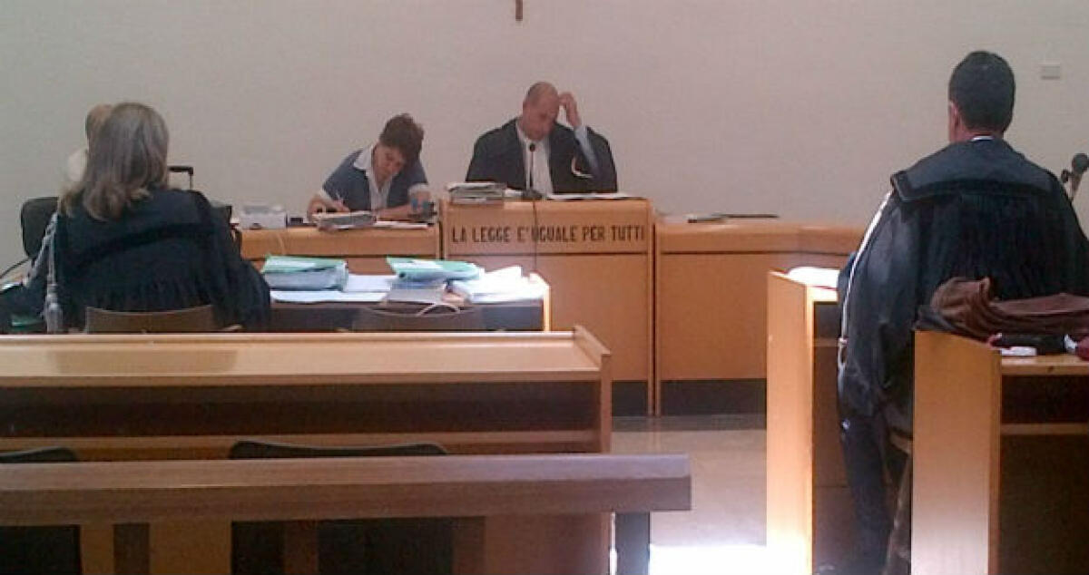 Sotto processo per furto: chiesta una perizia psichica per un giovane - 
