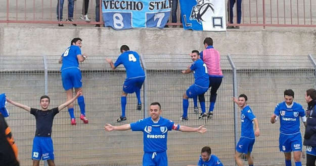 gela%20calcio%20casteltermini.JPG