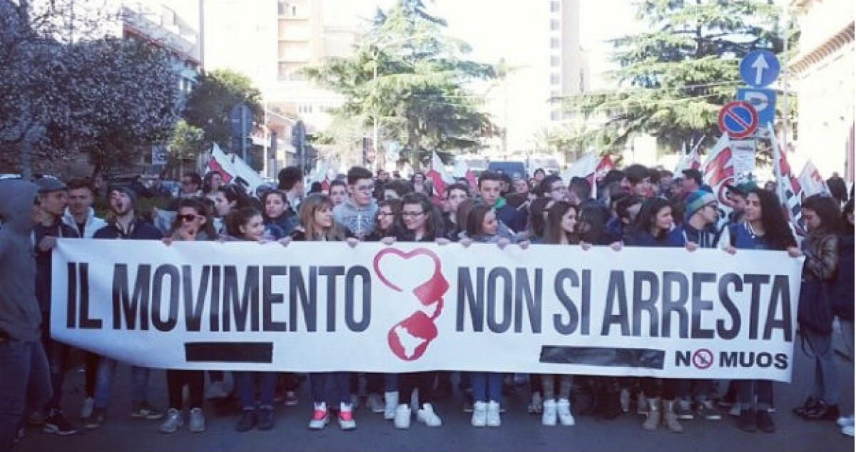 Protesta No Muos in Prefettura: "Stop alla repressione contro il movimento" - 