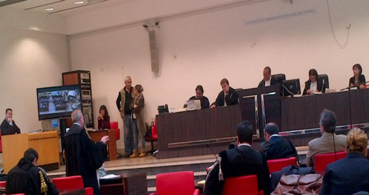 Estorsioni ad un'agenzia di trasporto: Imputati negano le colpe in aula - 