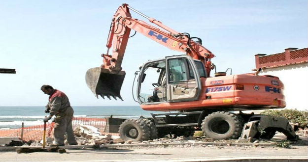 demolizione-lungomare.jpg