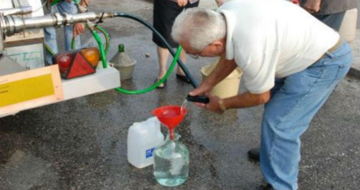 Manca l'acqua, Caltaqua dà i numeri e il dissalatore rimane tristemente fermo - 