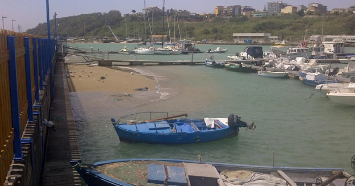 Fondali insabbiati, porto rifugio off limits e diportisti ancora una volta al palo - 