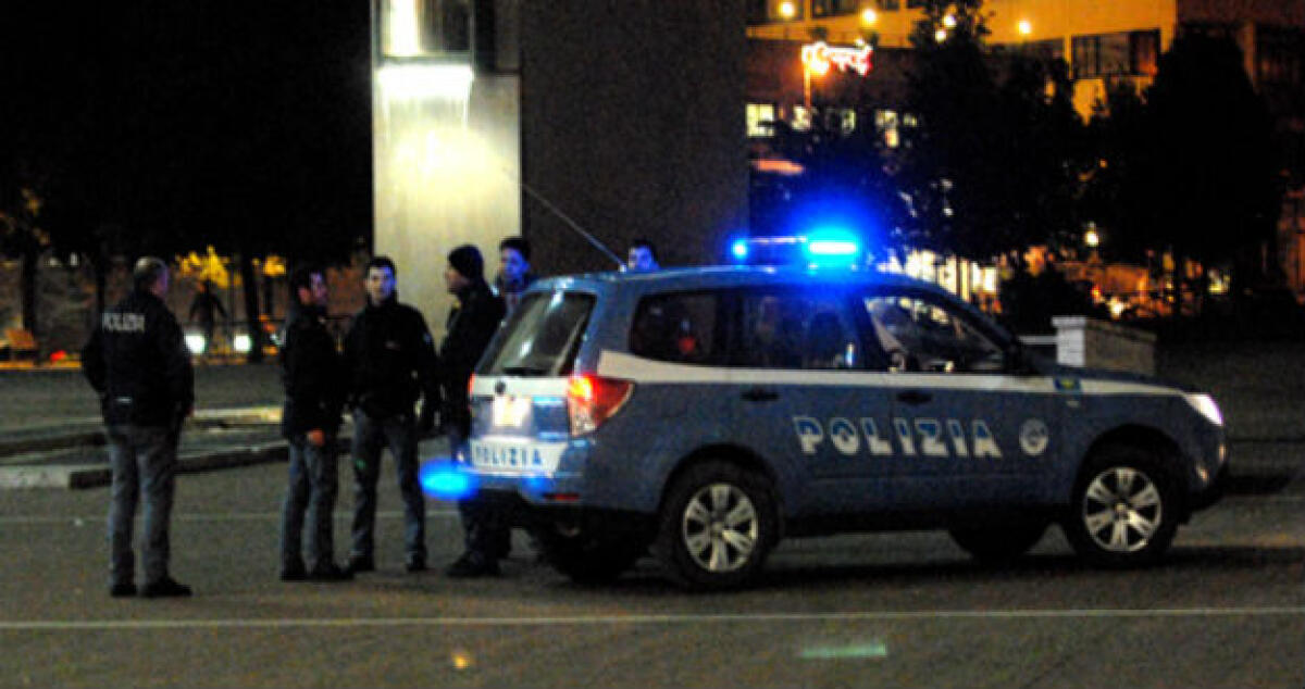 Ladri colpiscono un'abitazione in via Falcone: polizia avvia i controlli nella zona - 