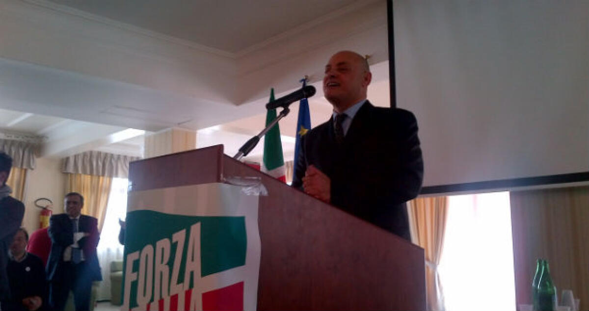 "Un candidato unico a sindaco per il centro-destra": Fi rilancia ma manca Falvo - Pepe è il nuovo commissario cittadino di Forza Italia