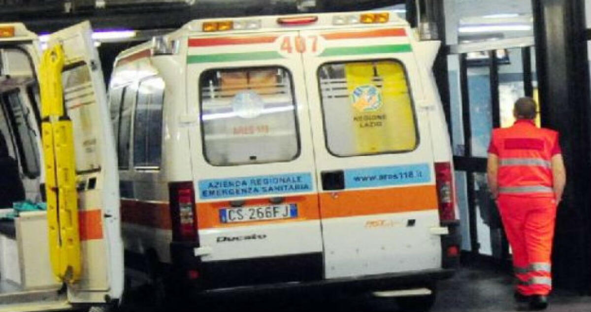 Ingoia una caramella e rischia di morire: grave il figlio di una coppia gelese -