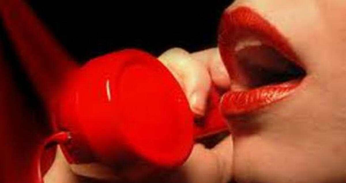 Utilizzava il telefono dell'Asp per le linee erotiche, dovrà pagare 6 mila euro - 