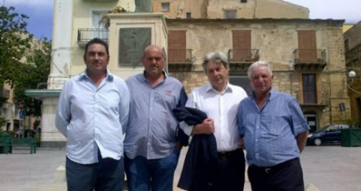 Protesta per l'acqua della diga Disueri: "Abbiamo bloccato il primo sversamento" - 