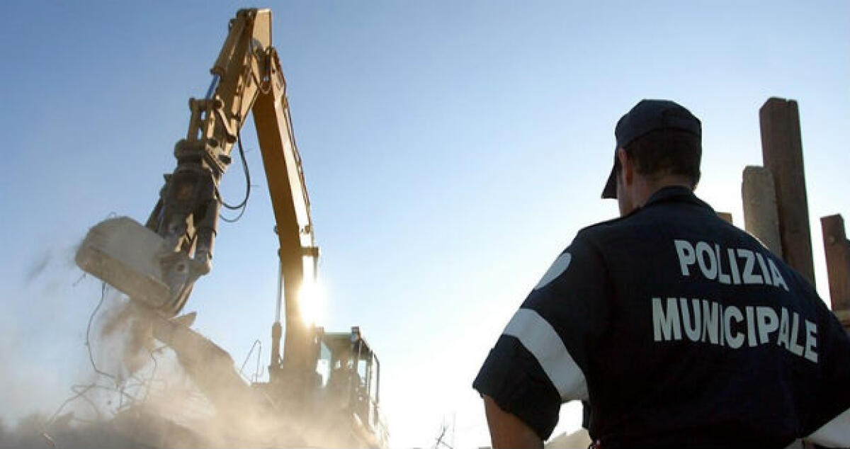 Era abusivo ma dopo ventisette anni uno stabile di Settefarine ritorna ai proprietari -