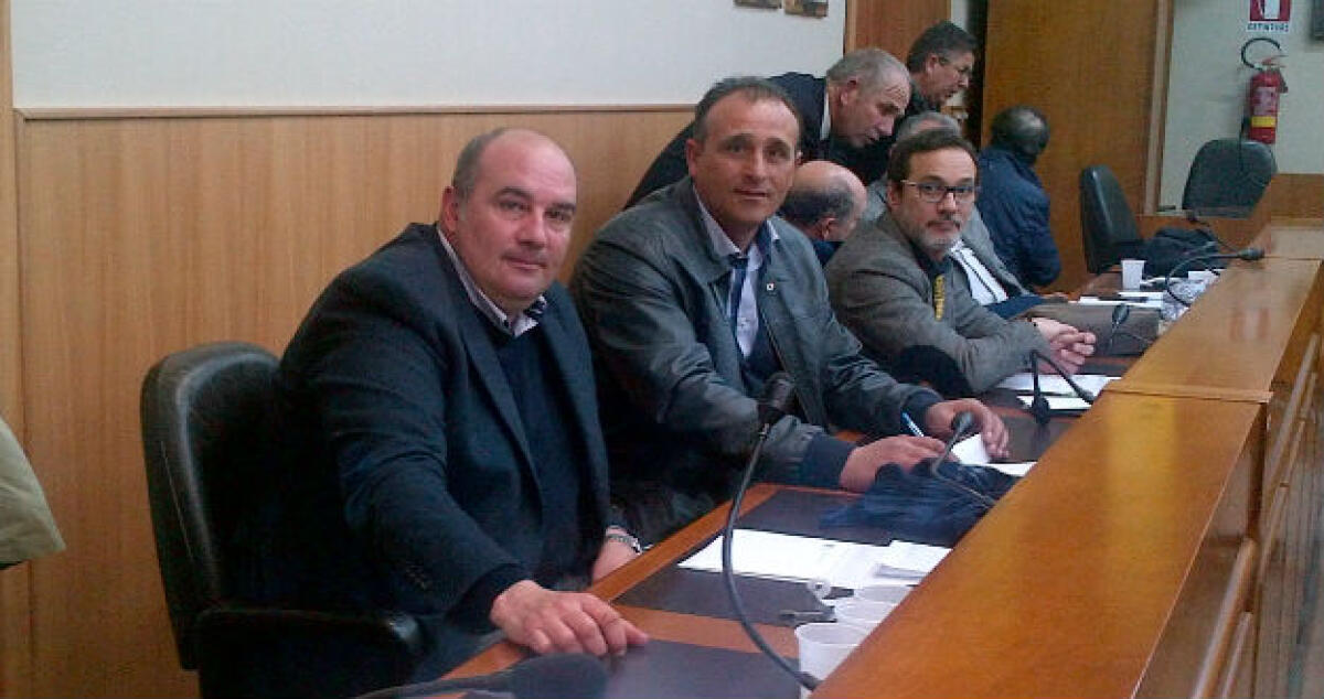 Ancora al...centro: Morselli e Mendola battezzano un nuovo gruppo consiliare - 