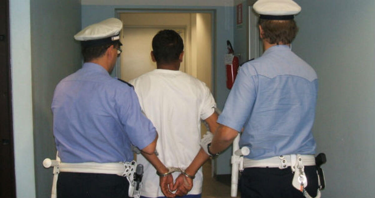 Offese e minacce ai vigili urbani, scatta la condanna per un centauro irrequieto - 