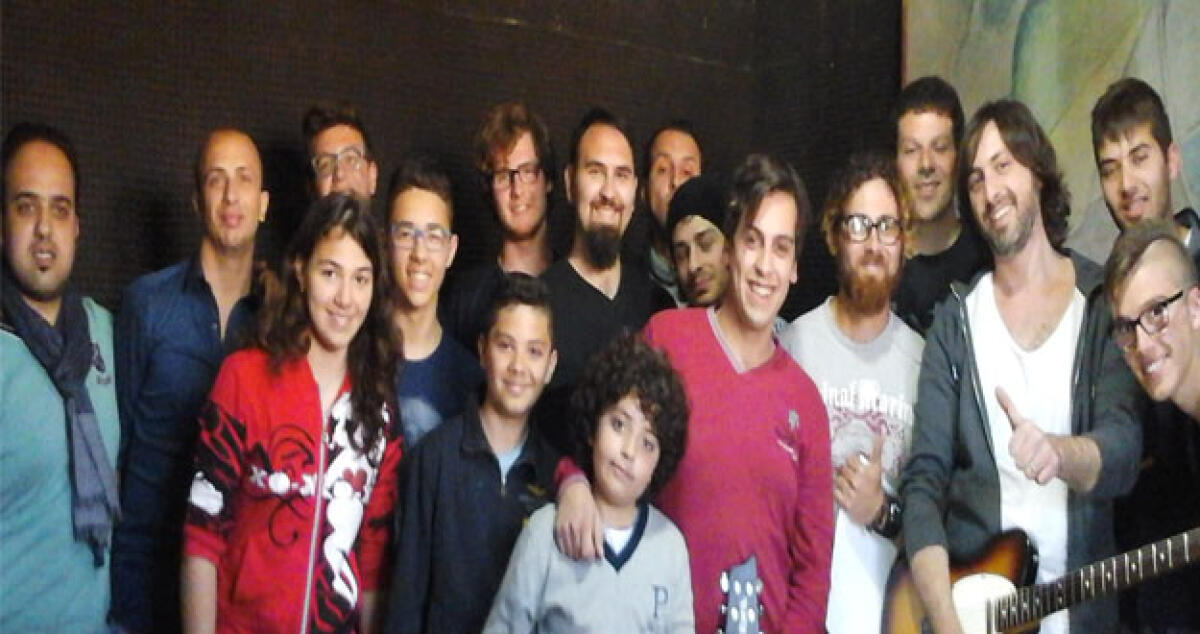 Il chitarrista di Antonella Ruggiero incontra i musicisti dell'accademia Lavore - 