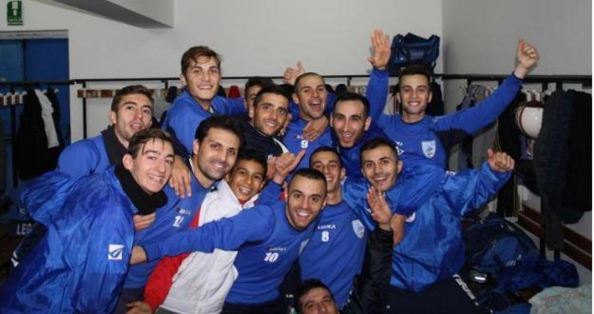 Il Gela rischia grosso, va sotto 2-0 ma trova la rimonta con Nicotra e Mezzasalma -