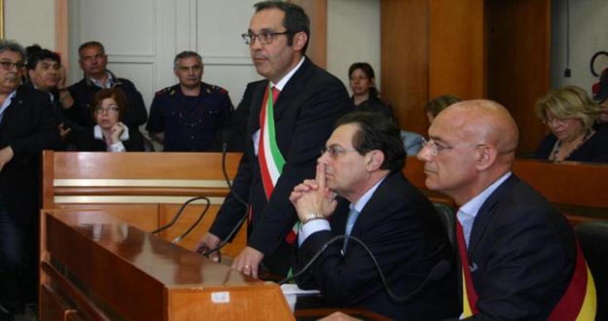 "Siete fascisti!", Crocetta perde la pazienza con i No Muos (VIDEO) - 