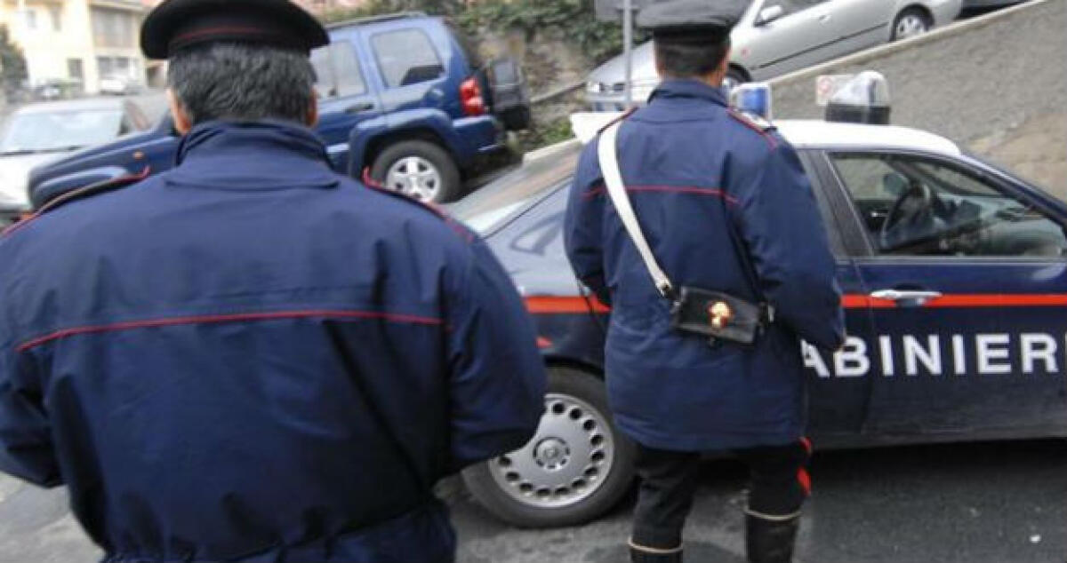 Truffe e corruzione, quattro carabinieri "infedeli" in manette: scattano 9 arresti -