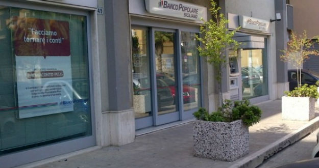 banca-popolare%20via-palazzi.jpg
