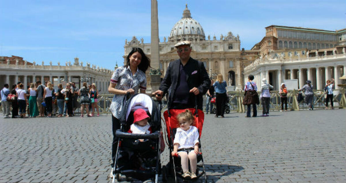 "Papa Francesco ha benedetto i nostri figli": il viaggio della famiglia Ingegnoso - 