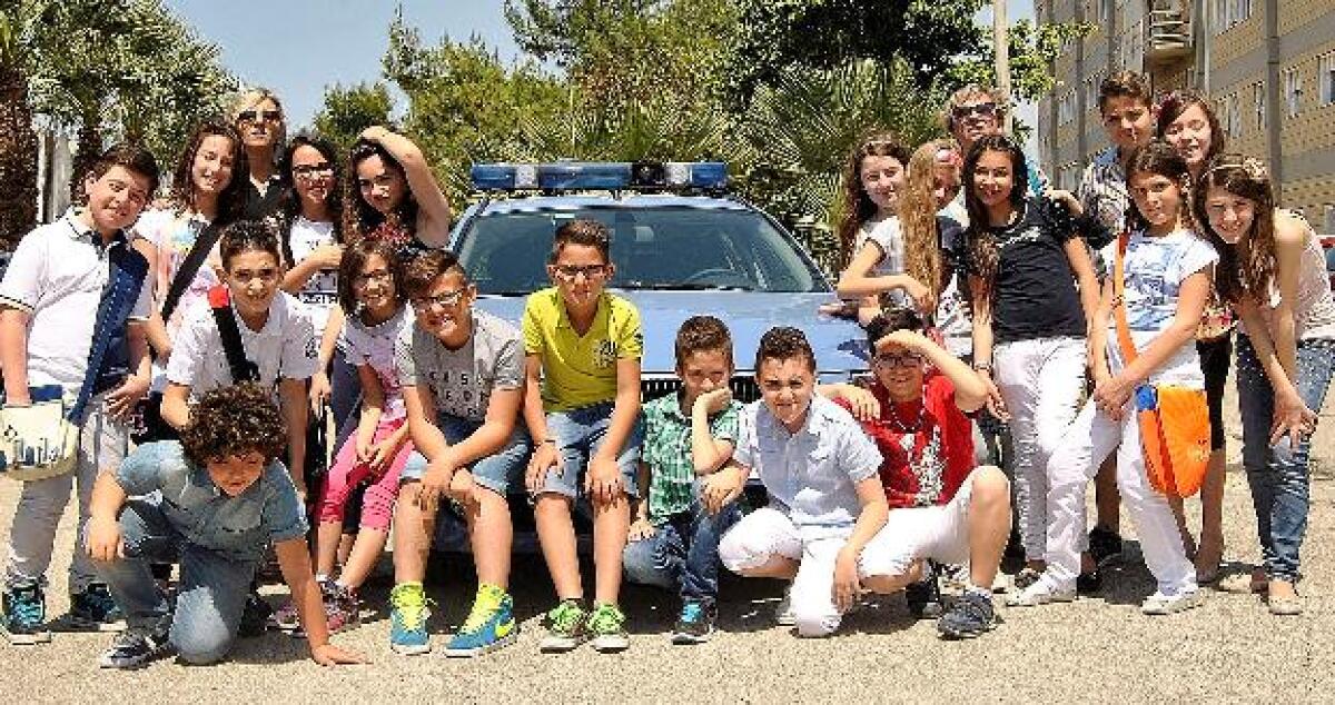 Il lavoro del poliziotto visto dai piccoli alunni del quinto circolo didattico - 