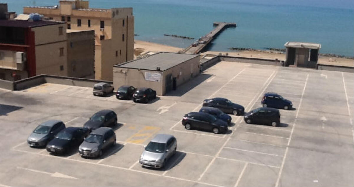 Altri 300 mila euro per il parcheggio Arena: vandali, lavori e tanti soldi - 