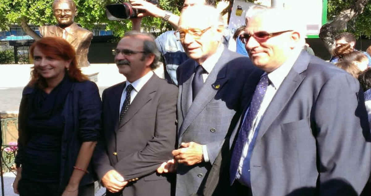 Il ministero diffida l'Eni, "stop alla vendita d'energia": si teme il black out - 