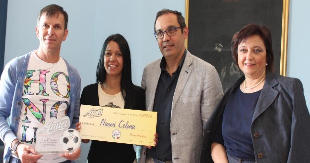 Partita della solidarietà, consegnati 2500 euro alla piccola Naomi Celona - 