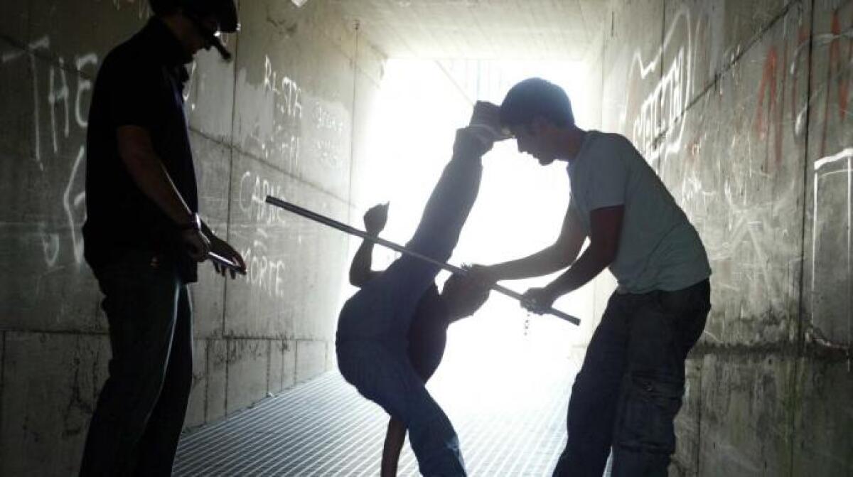 Maxi rissa notturna in centro storico: quattro denunciati e due feriti gravi - 