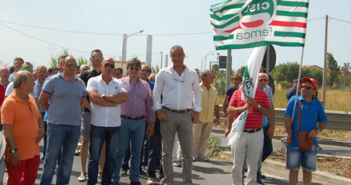 "Eni rispetti gli impegni", la Cisl e Bonanni allo sciopero nazionale di Roma - 