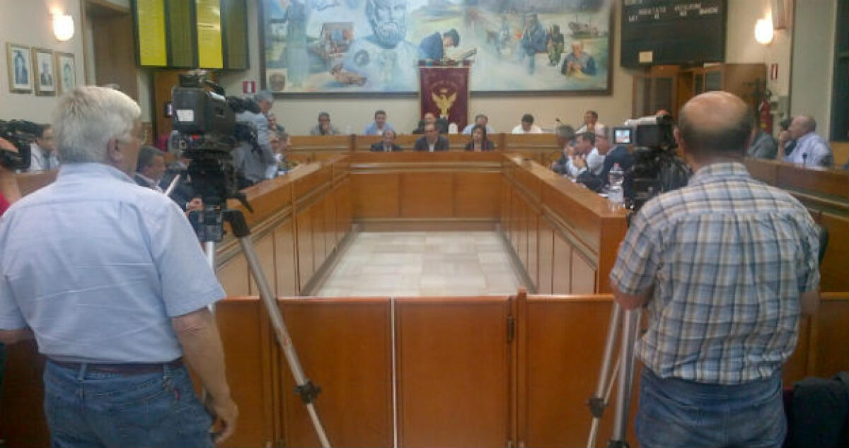 "L'aula aperta agli operai in protesta": la mano tesa arriva dai consiglieri comunali - 