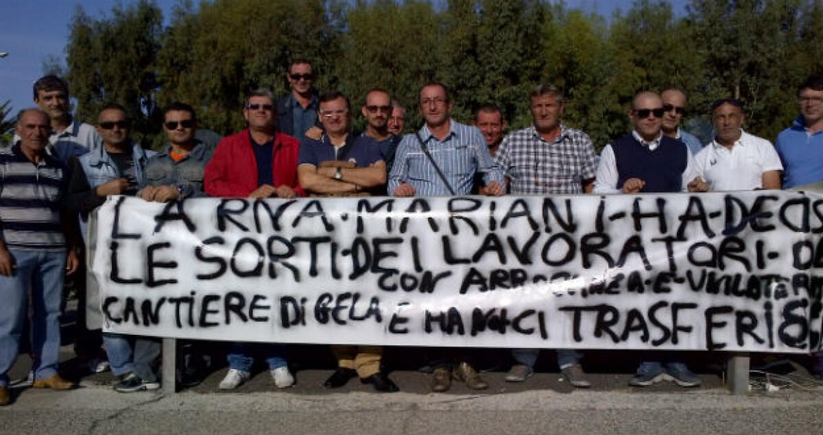 15 operai licenziati ma in prefettura manca Riva e Mariani: "Tagli da revocare" - 