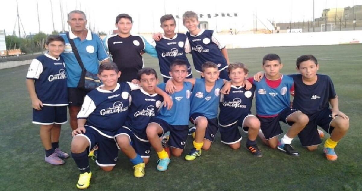 Ladri di palloni...hanno tentato di rubare al campo di calcetto di Settefarine - 