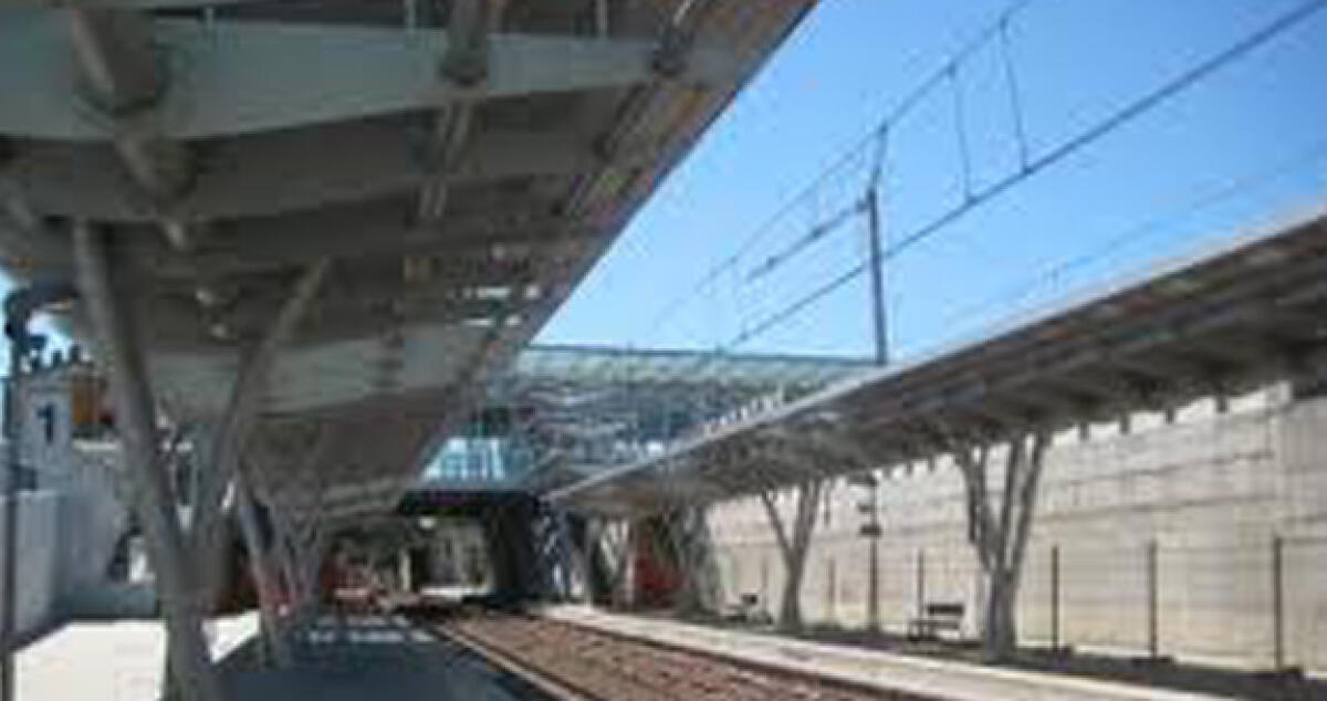 L'affare del gasolio alla stazione, furti anche di giorno e i treni non partono - 