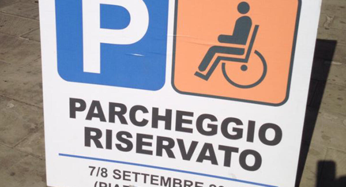 Piazza Calvario, via ai parcheggi per disabili con l'associazione L'Essenziale - 