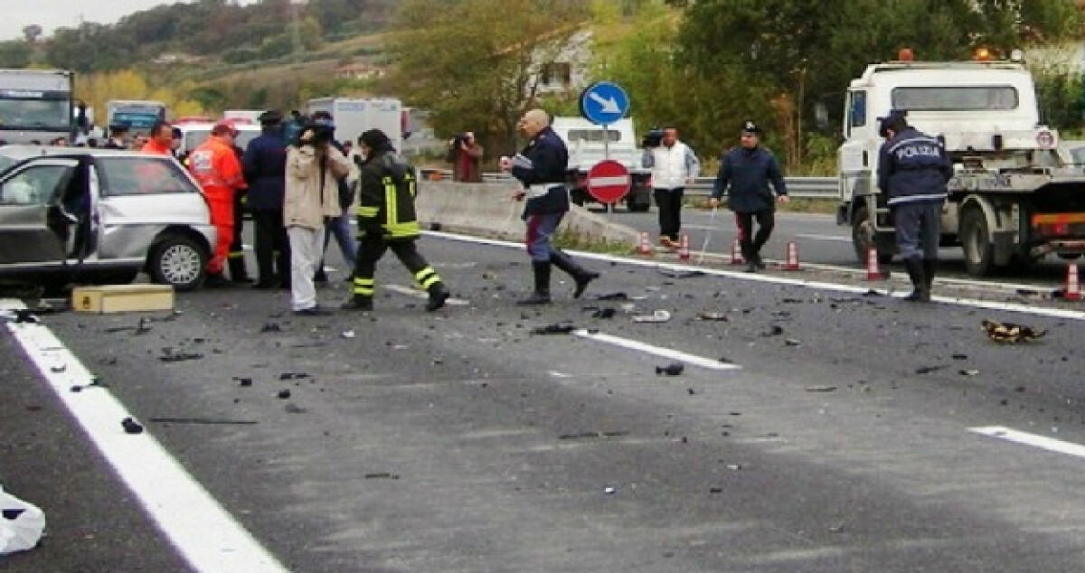Schianto sulla 117 bis, un diciottenne in gravi condizioni: è uscito dal coma - 