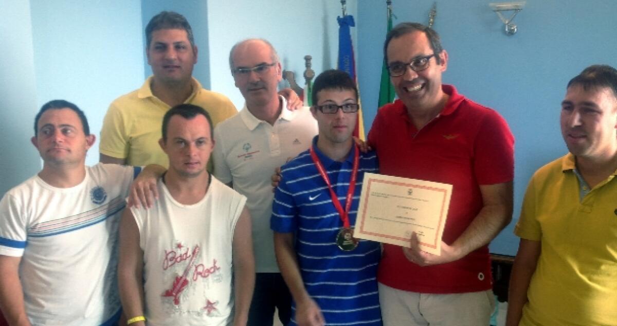 Medaglia d'oro ai Giochi Europei, Fasulo premia Bennici - 