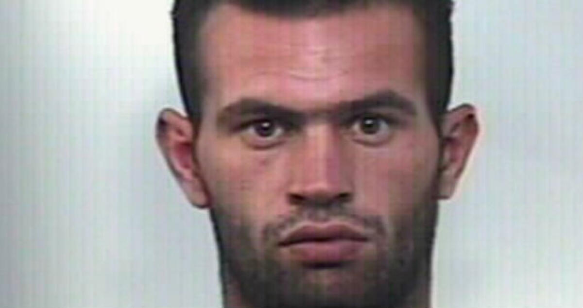 Alla guida di una motoape senza patente, Gaetano Alfieri ritorna in libertà - 