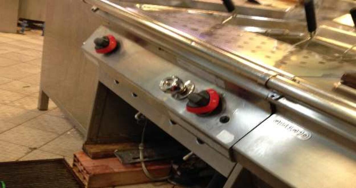 Veterinari dell'Asp e Nas nelle cucine dell'ospedale: nel mirino i centri di cottura - 