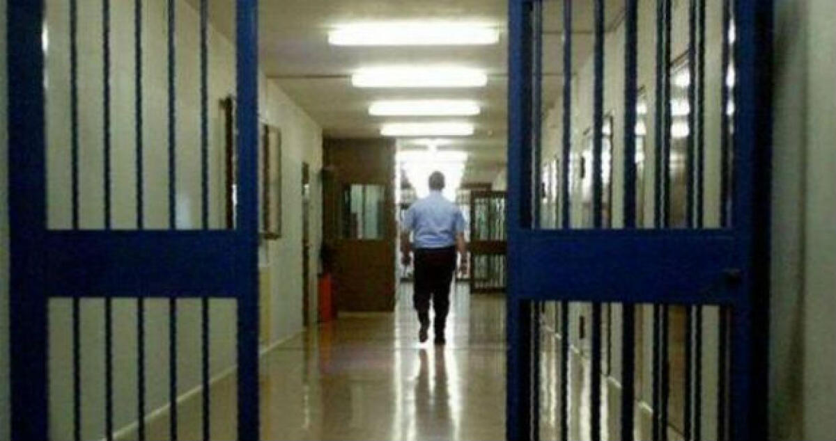 Detenuto aggredito a Balate, quattro a giudizio: per Bodinaku gli atti al pm - 