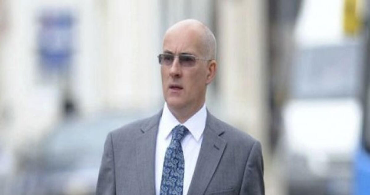 Cerca su Facebook le prove del tradimento del marito e scopre che ha due mogli - 