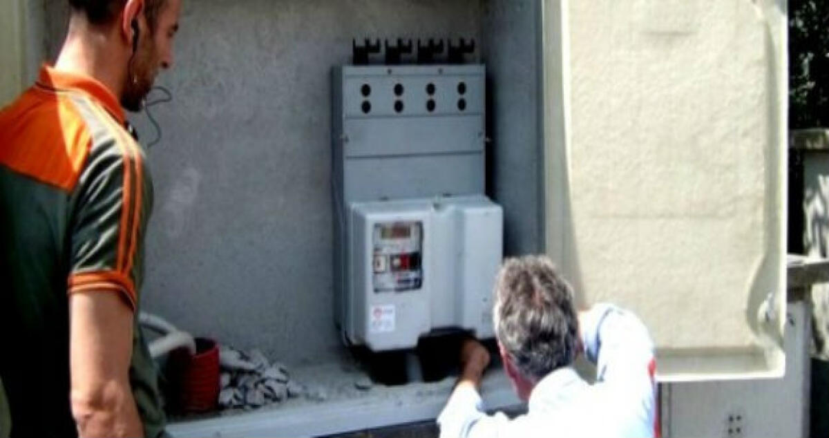 Rubava energia elettrica con una calamita, un panificatore davanti al giudice - 