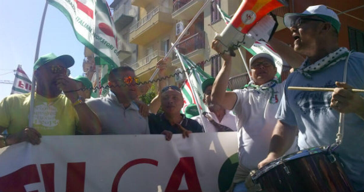 Accordo Eni, "era l'unico possibile": l'indotto in crisi e i dubbi della politica - 