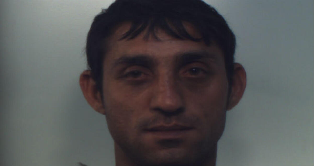 Arrestato dentro un chiosco di frutta e verdura, "volevo solo mangiare qualcosa" - 