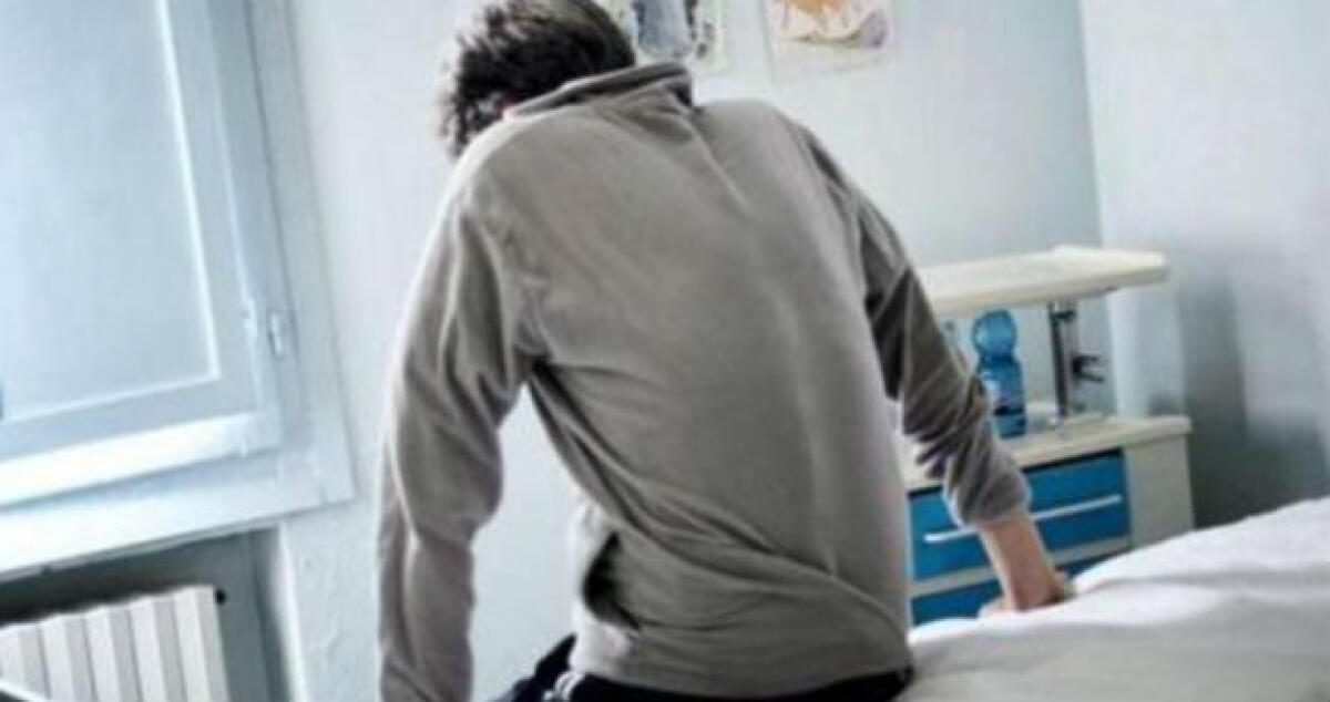 Due figli con gravi disturbi psichici, la madre ottantenne non riesce a mantenerli - 