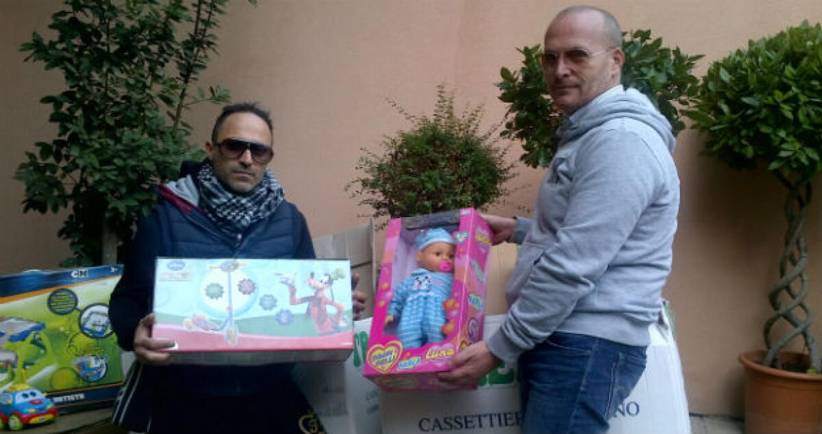 Sarebbero stati distrutti, giocattoli per 2 mila euro ai bambini più in difficoltà - 