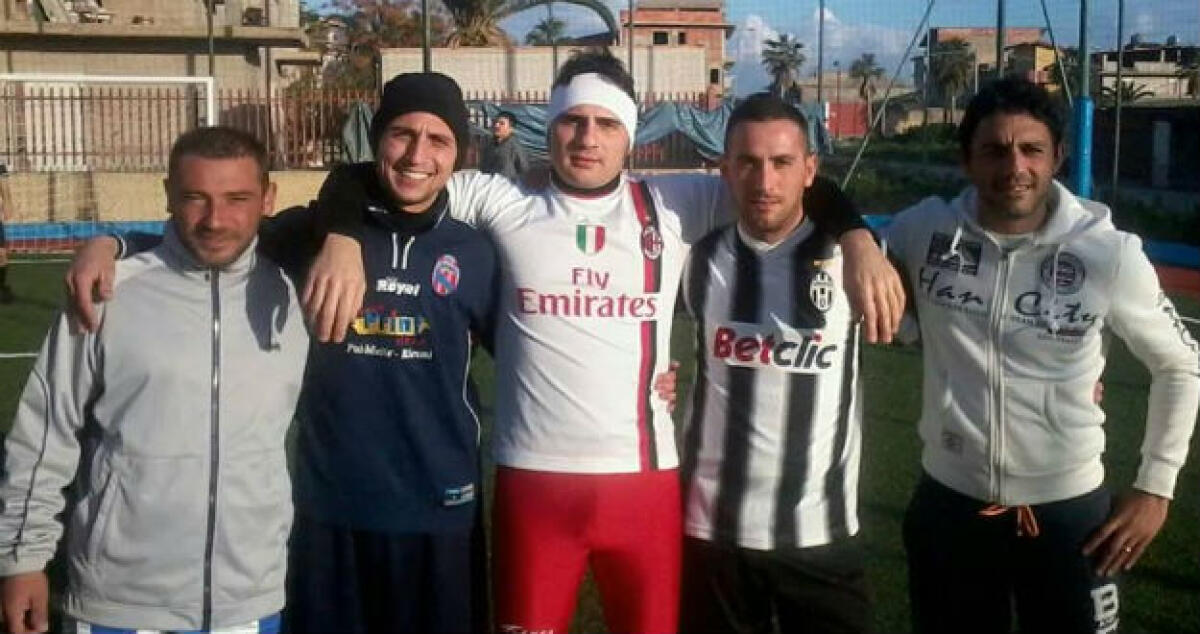 In campo per ricordare Gaetano Russello: calcio notturno no stop al campo Sileno - 