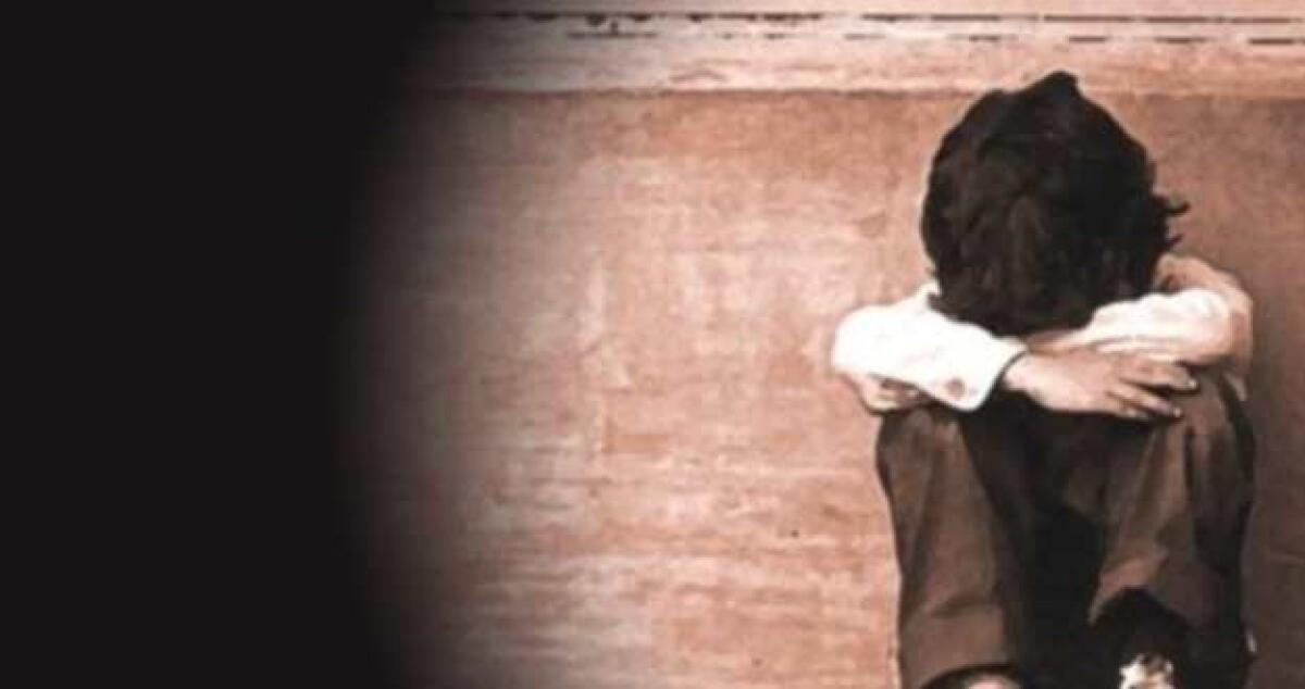 "Mamma, all'uscita di scuola c'è un maniaco", fobia dell'orco tra i genitori - 
