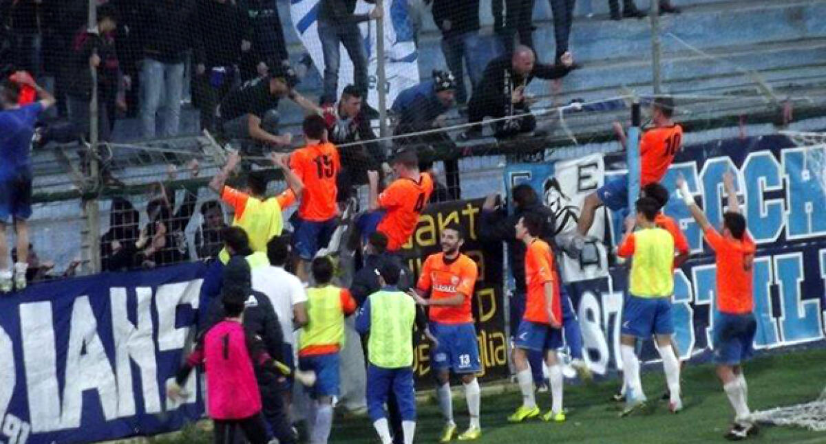 Gela-Leonzio, spogliatoi infuocati: Alderisi attacca tutti, Brucculeri gongola - 