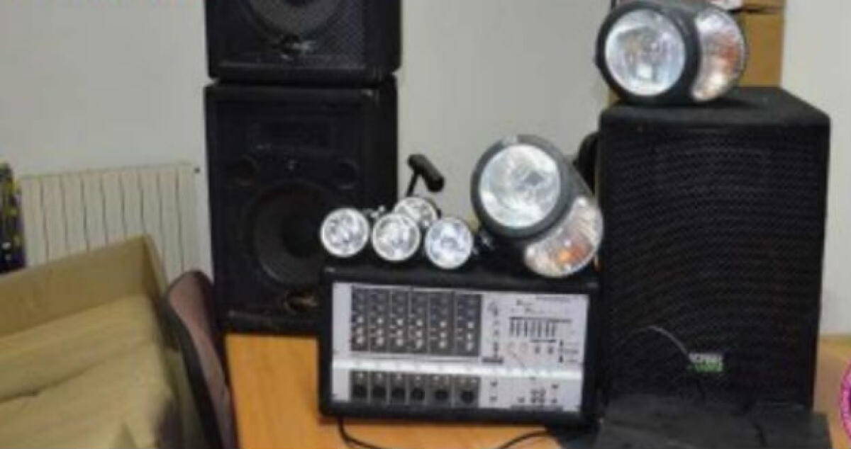 Armi nell'appartamento...i poliziotti invece trovarono un intero impianto rubato - 