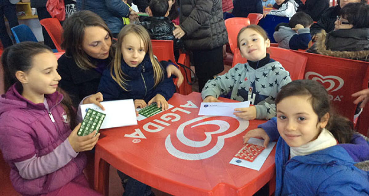 Tombola della solidarietà all'Aias, premi devoluti agli studenti del 4° Circolo - 