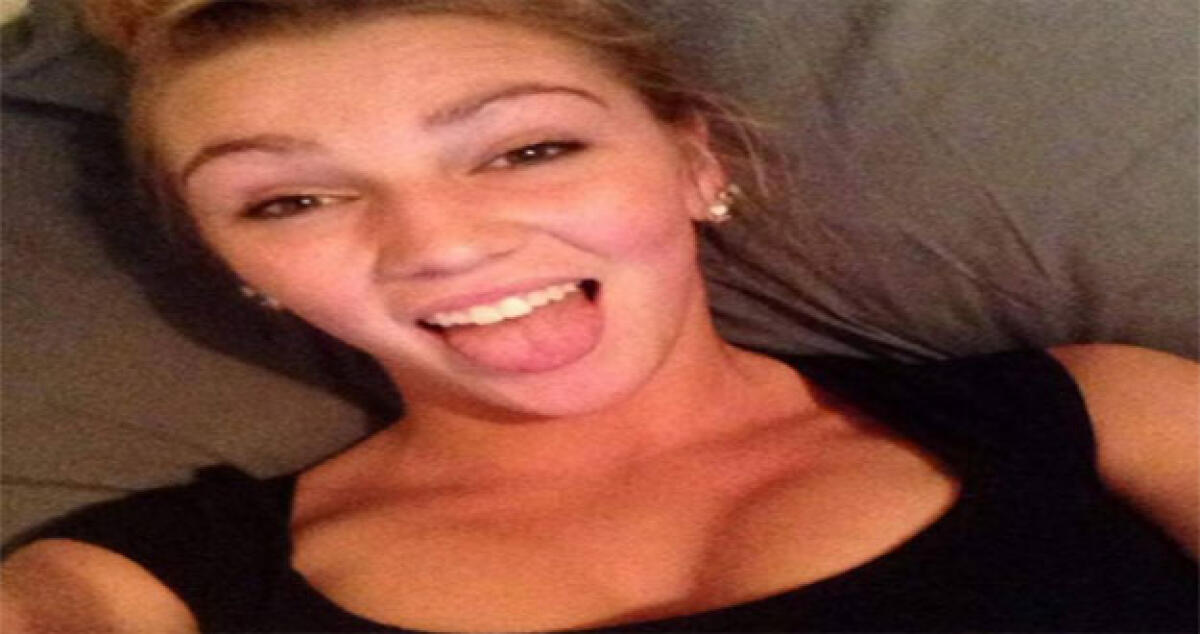 Usa: si denuda mentre studia in biblioteca e gira un video osceno, 19enne arrestata - 